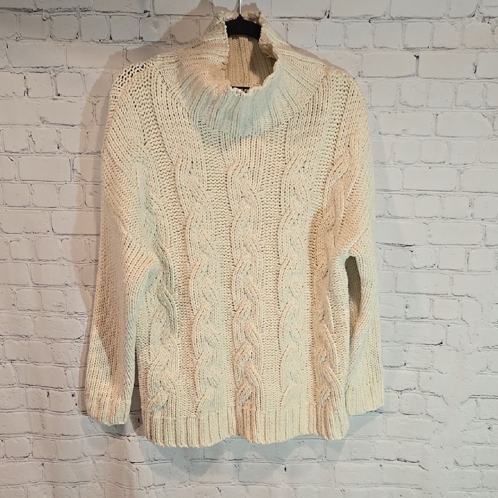 Classic Cable Knit Turtleneck Sweater - Cream